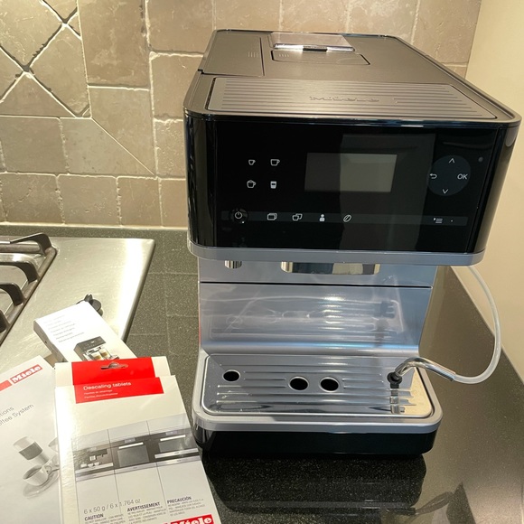 $875 cad - Picture 3 of 5